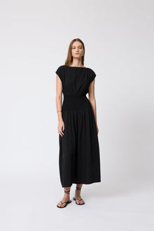 Starburst Crepe Smocked Dress | Black