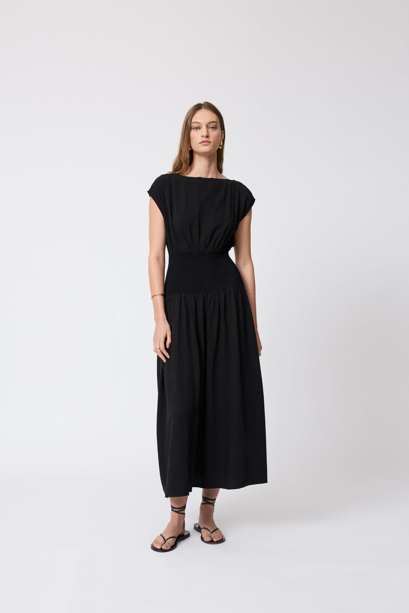 Starburst Crepe Smocked Dress | Black