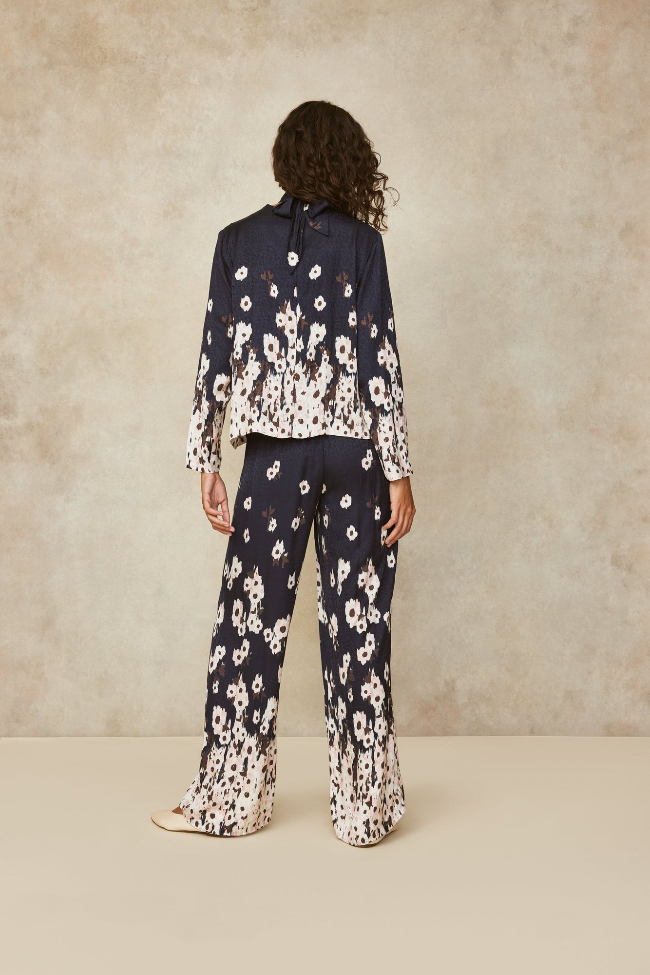 Floral Crepe Tie Neck Blouse | Navy Multi