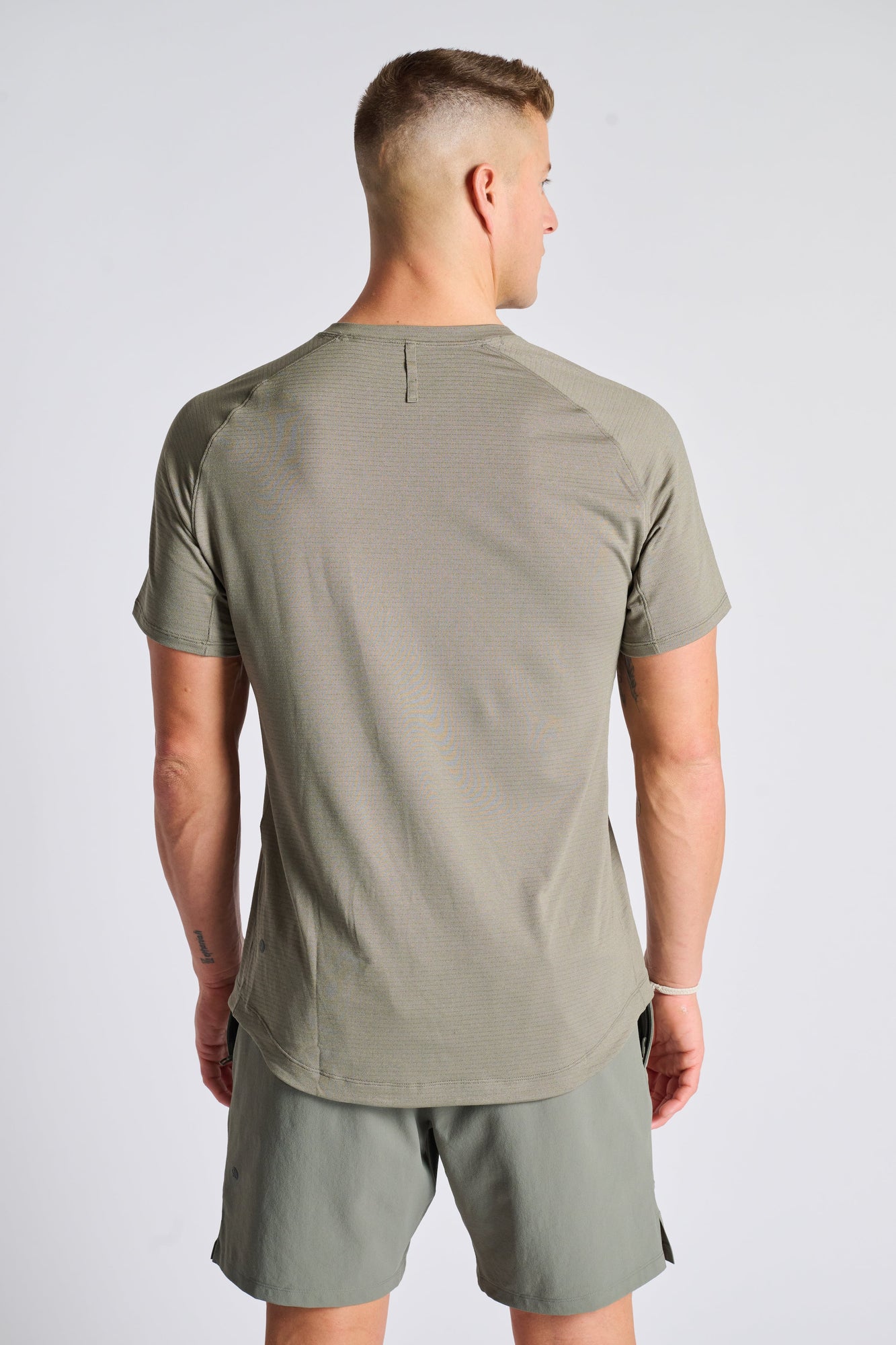 Men | Lululemon | License To Train Short Sleeve | Grey Sage