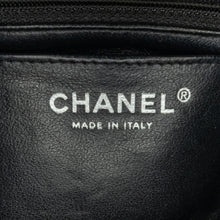Chanel | Pre-Owned Mini Square Classic Patent Single Flap - II | Black