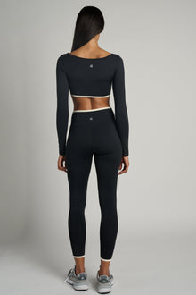 Strut This | The City Crop | Black/White