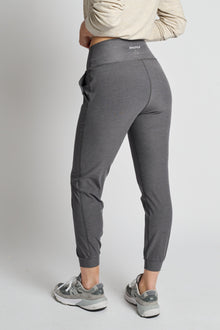 Women | Beyond Yoga | Spacedye Midi Jogger | Grey