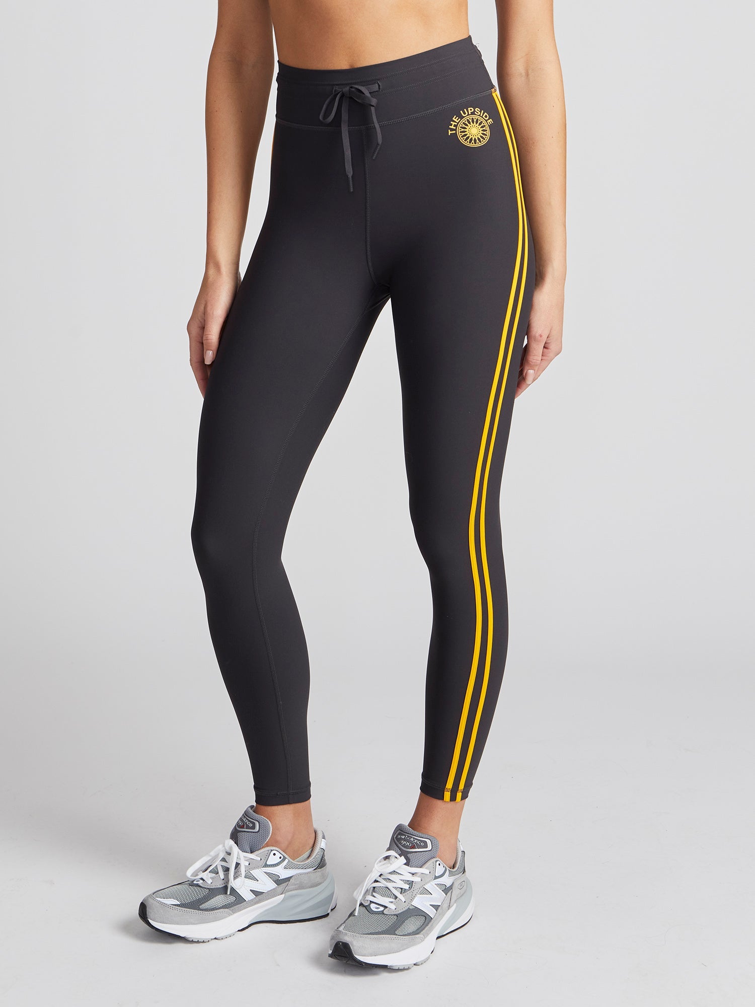 Women | The Upside | Beaufort 25In Midi Pant | Black