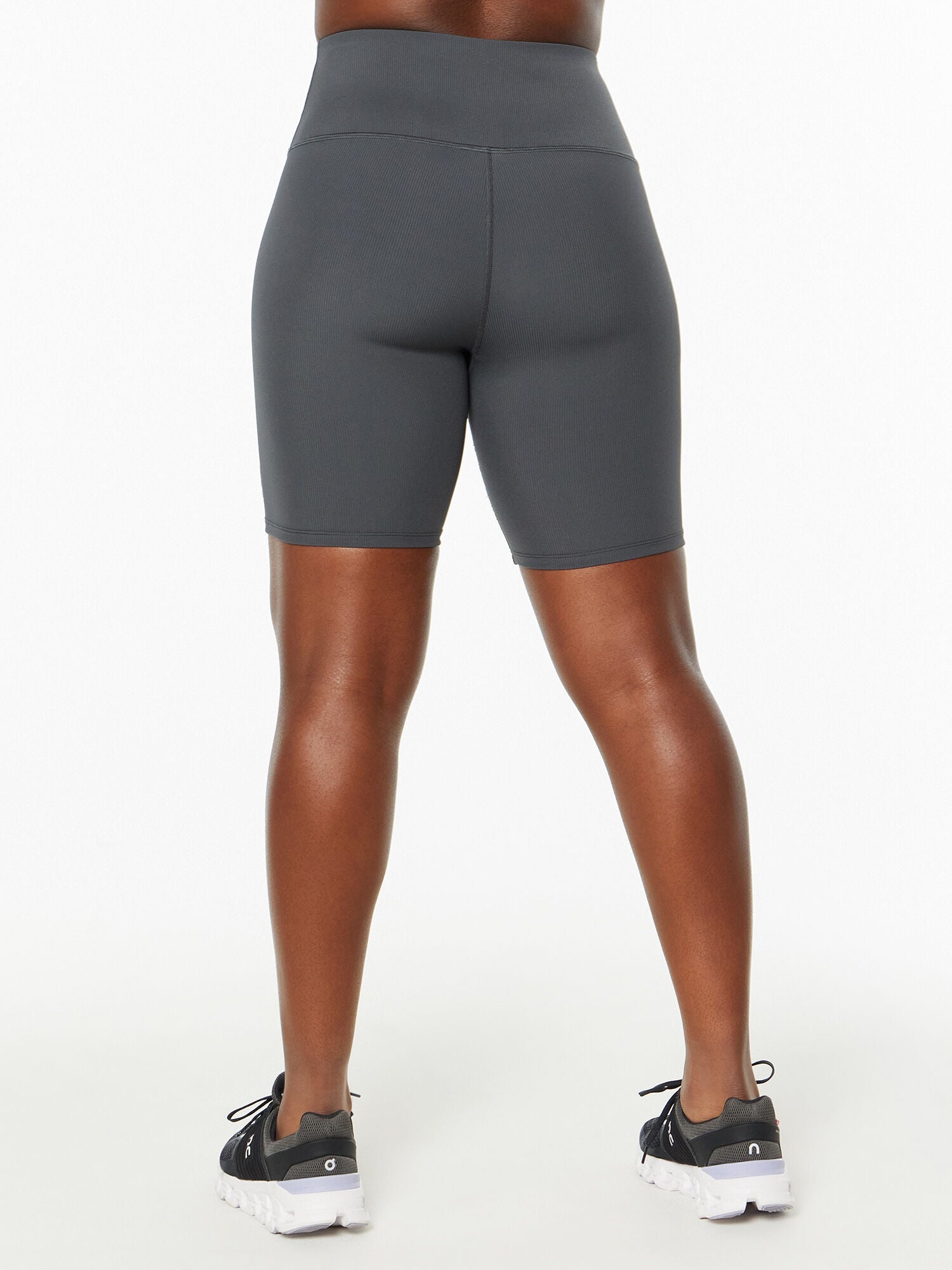 Women | P.E Nation | Universal Short 7" Dark Shadow | Shadow Grey