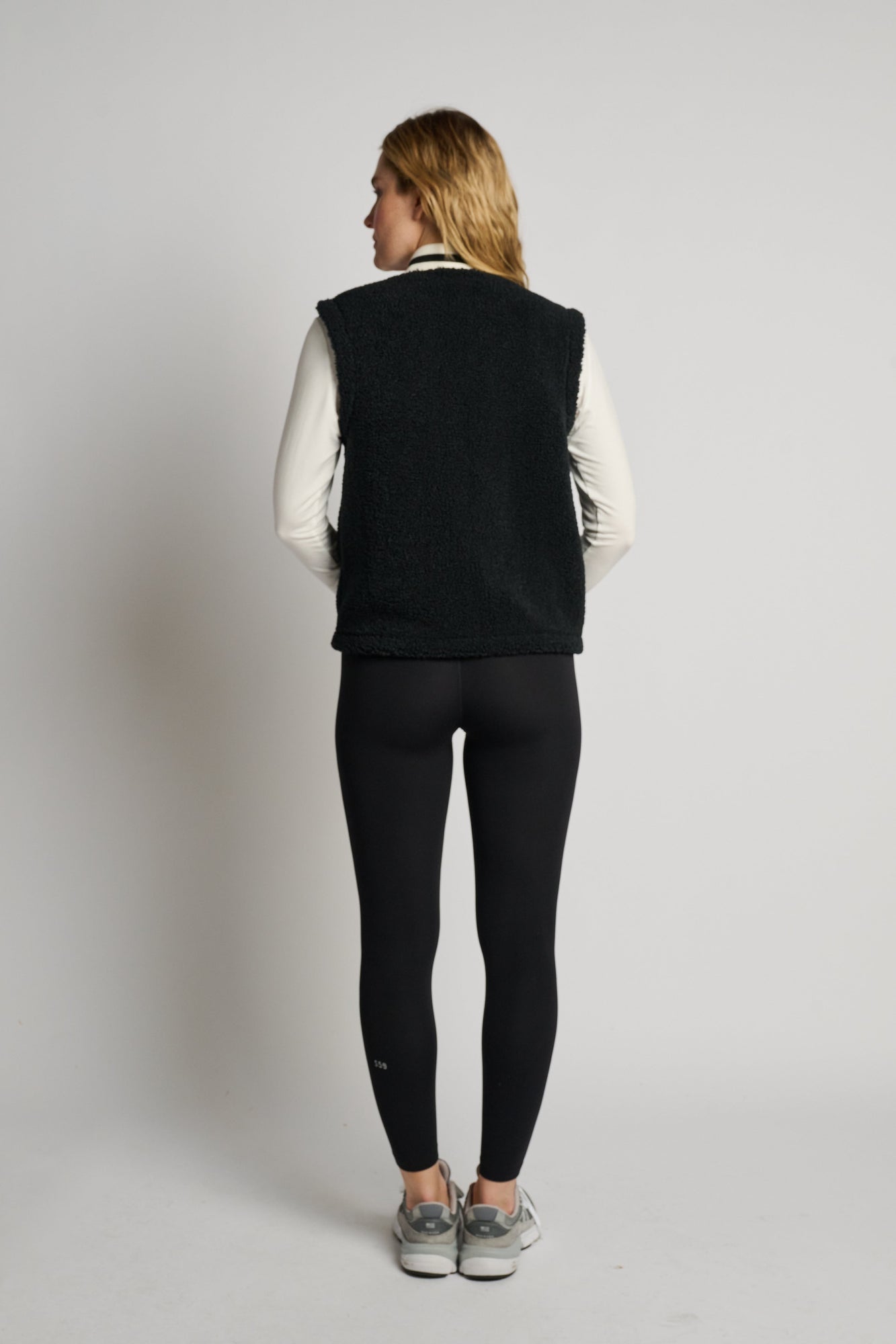 Women | SPLITS59 | Aster Sherpa Vest | Black