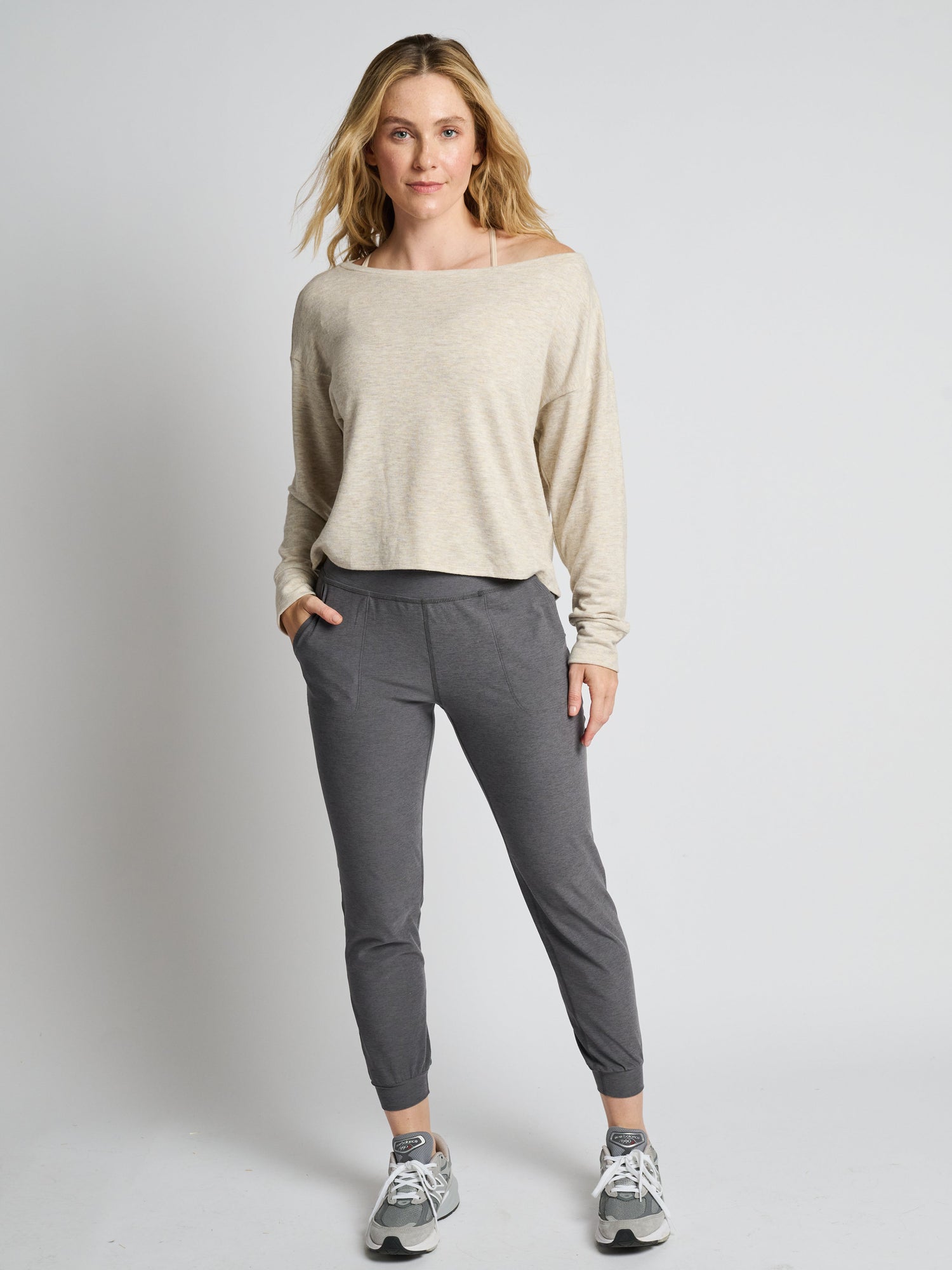 Women | Beyond Yoga | Let Loose Pullover | Oatmeal