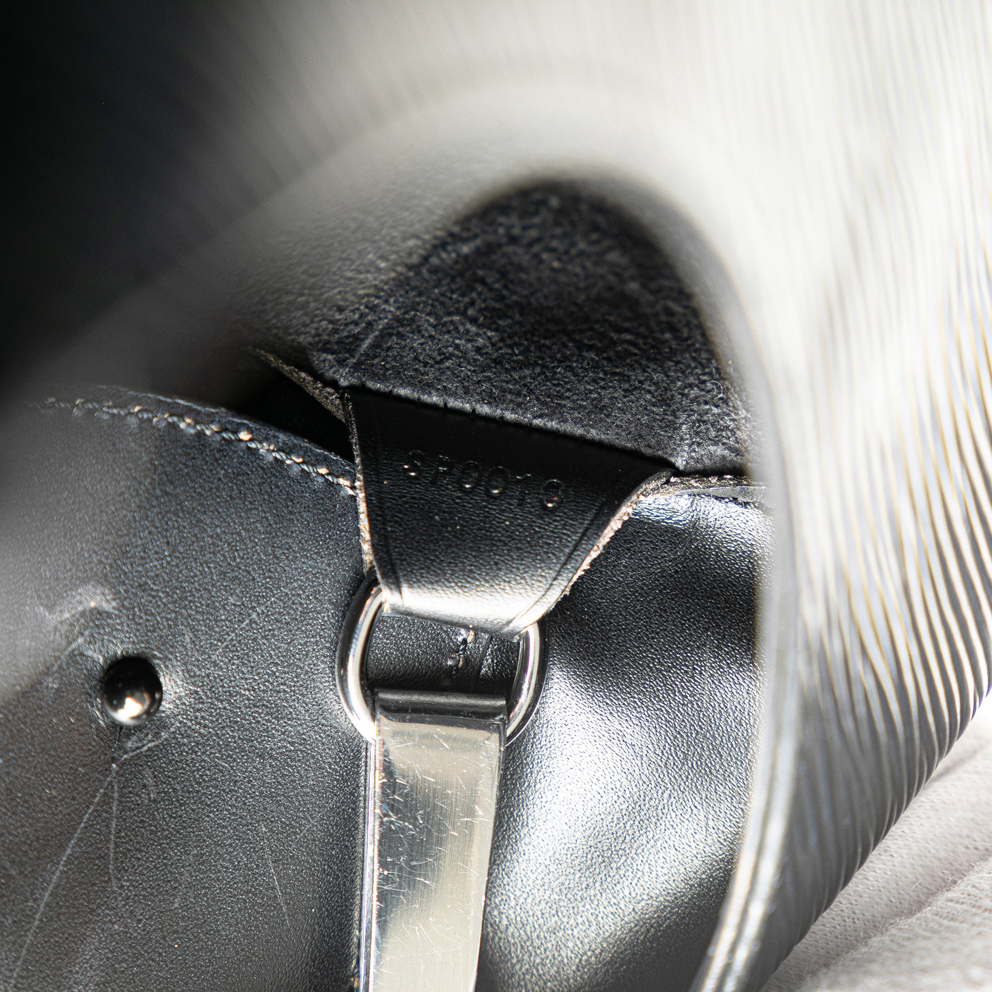 Louis Vuitton | Pre-Owned Epi Sac Verseau | Black