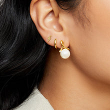 gold lightning bolt stud earring