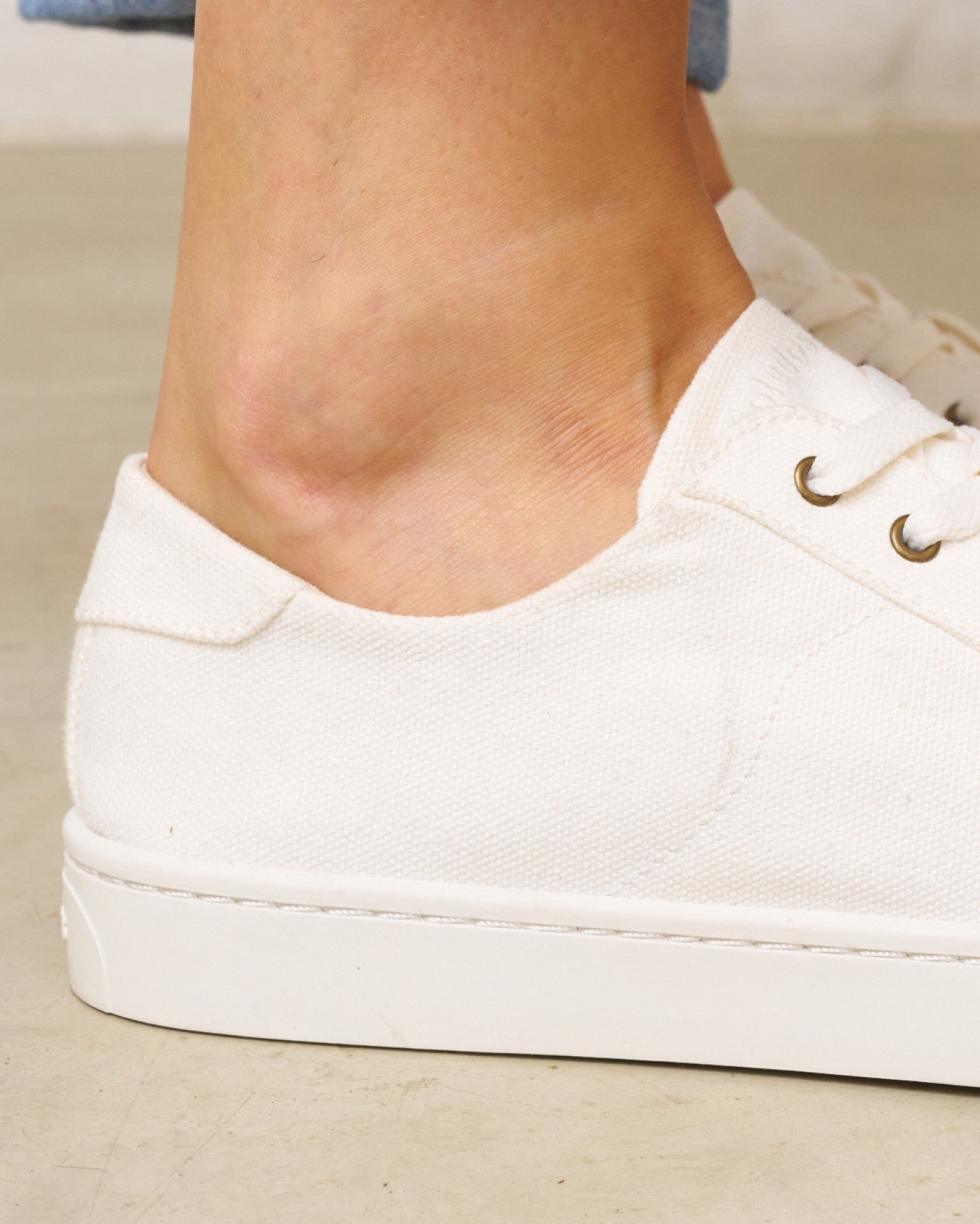 Womens | Ibiza Canvas Sneaker | La Concha Ivory