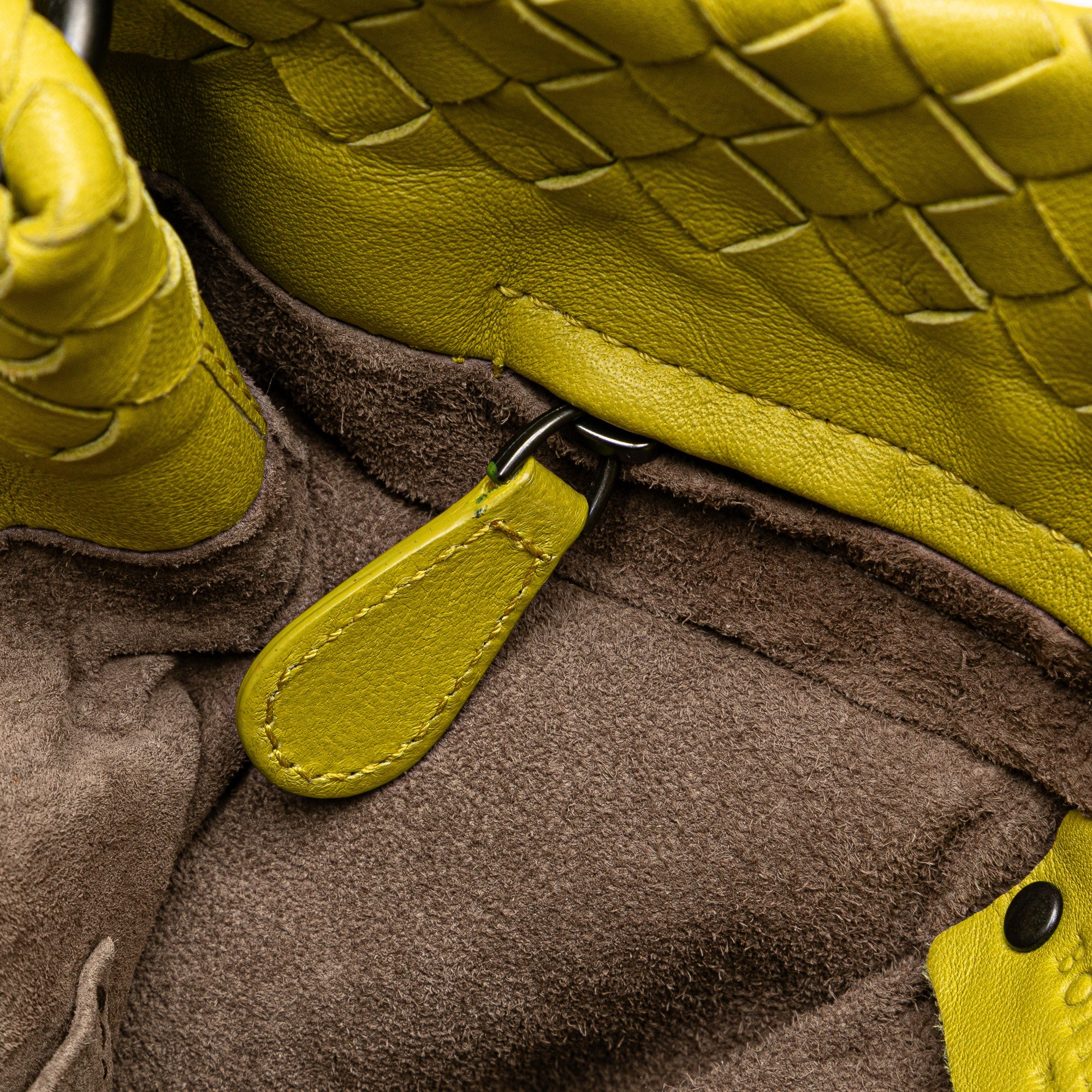 Bottega Veneta | Pre-Owned Nappa Intrecciato Bucket Bag | Yellow