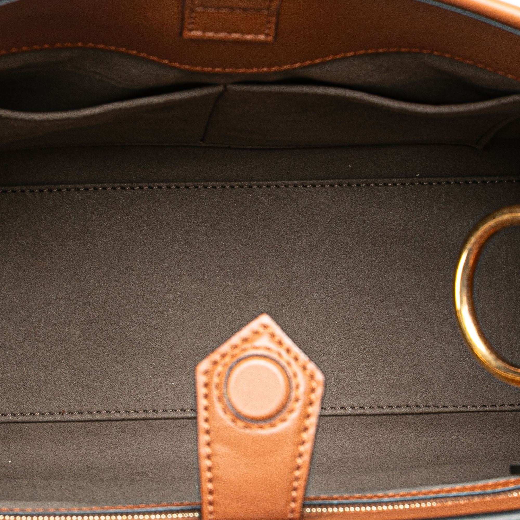 Fendi | Pre-Owned Small Leather Runaway Satchel | Brown/Camel