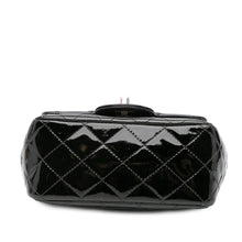 Chanel | Pre-Owned Mini Square Classic Patent Single Flap - IV | Black