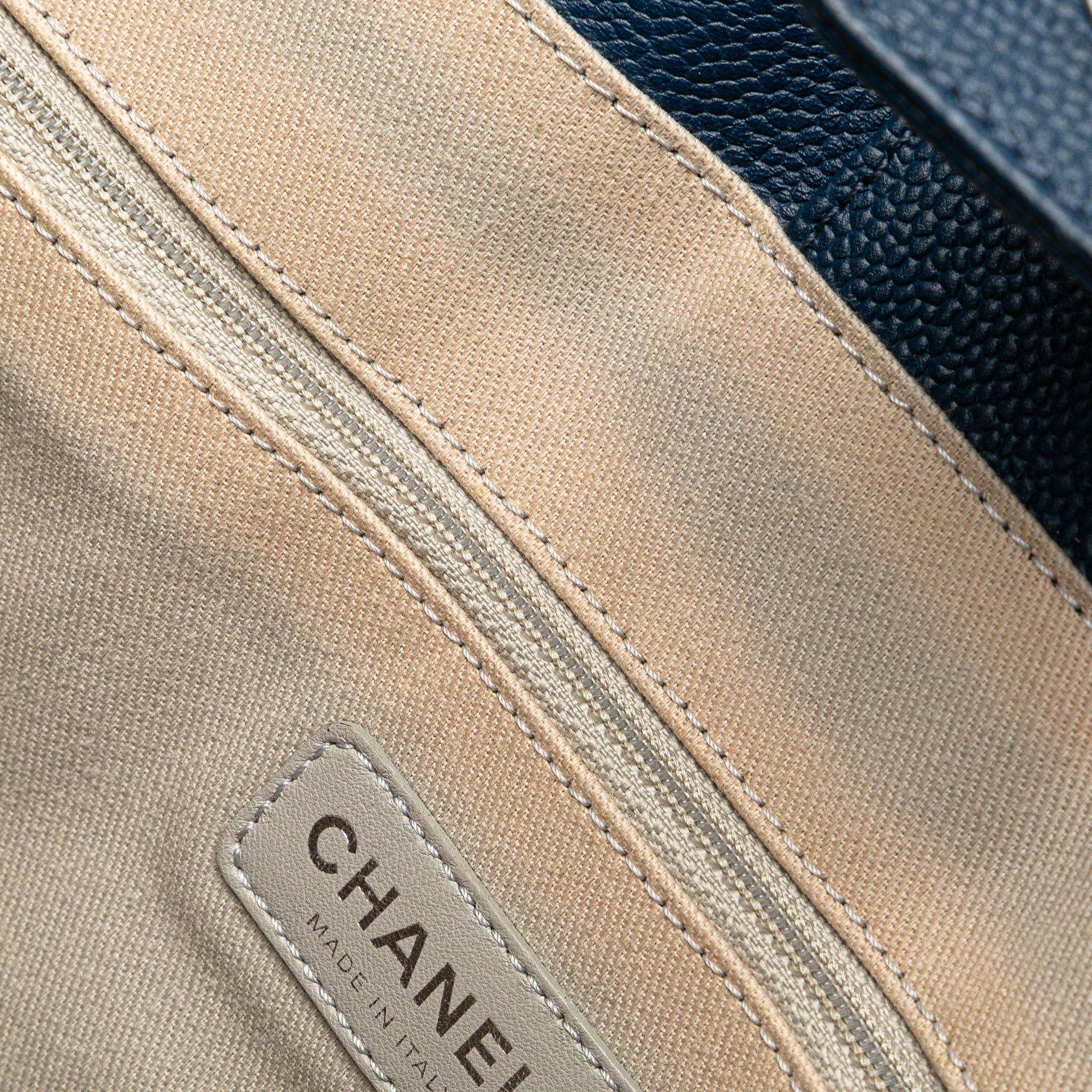 Chanel | Pre-Owned Medium Glazed Calfskin and Caviar Deauville Tote | Blue/Navy