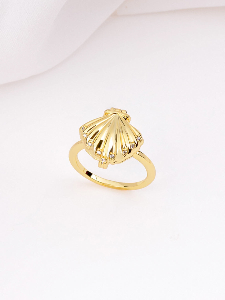 Sundaze Shell Locket Ring | 5A Grade Cubic Zirconia | 14K Gold Plated Brass