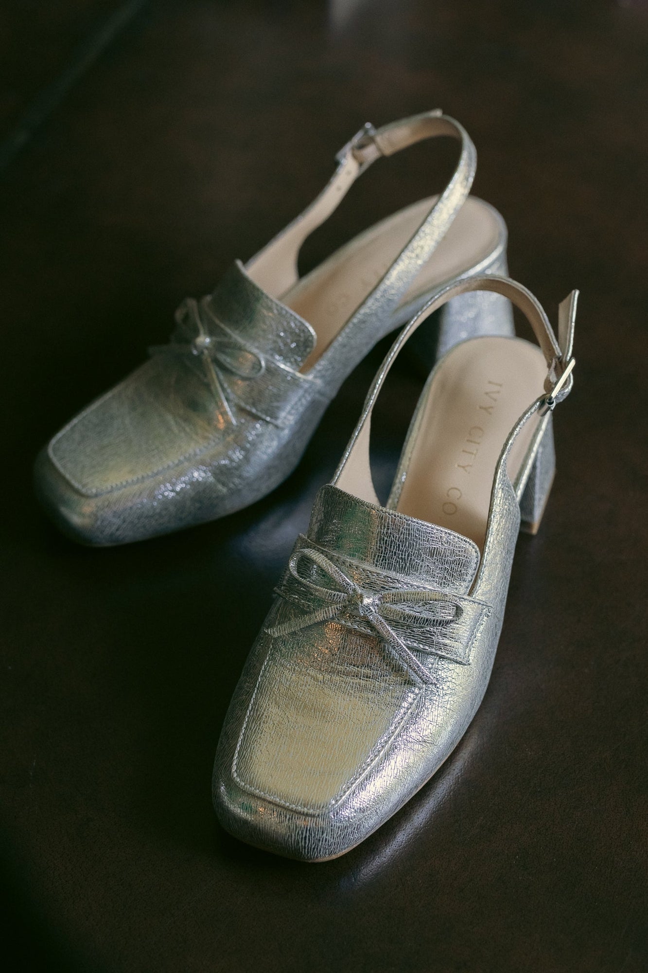 Women | Ivy Bow Loafer | Silver