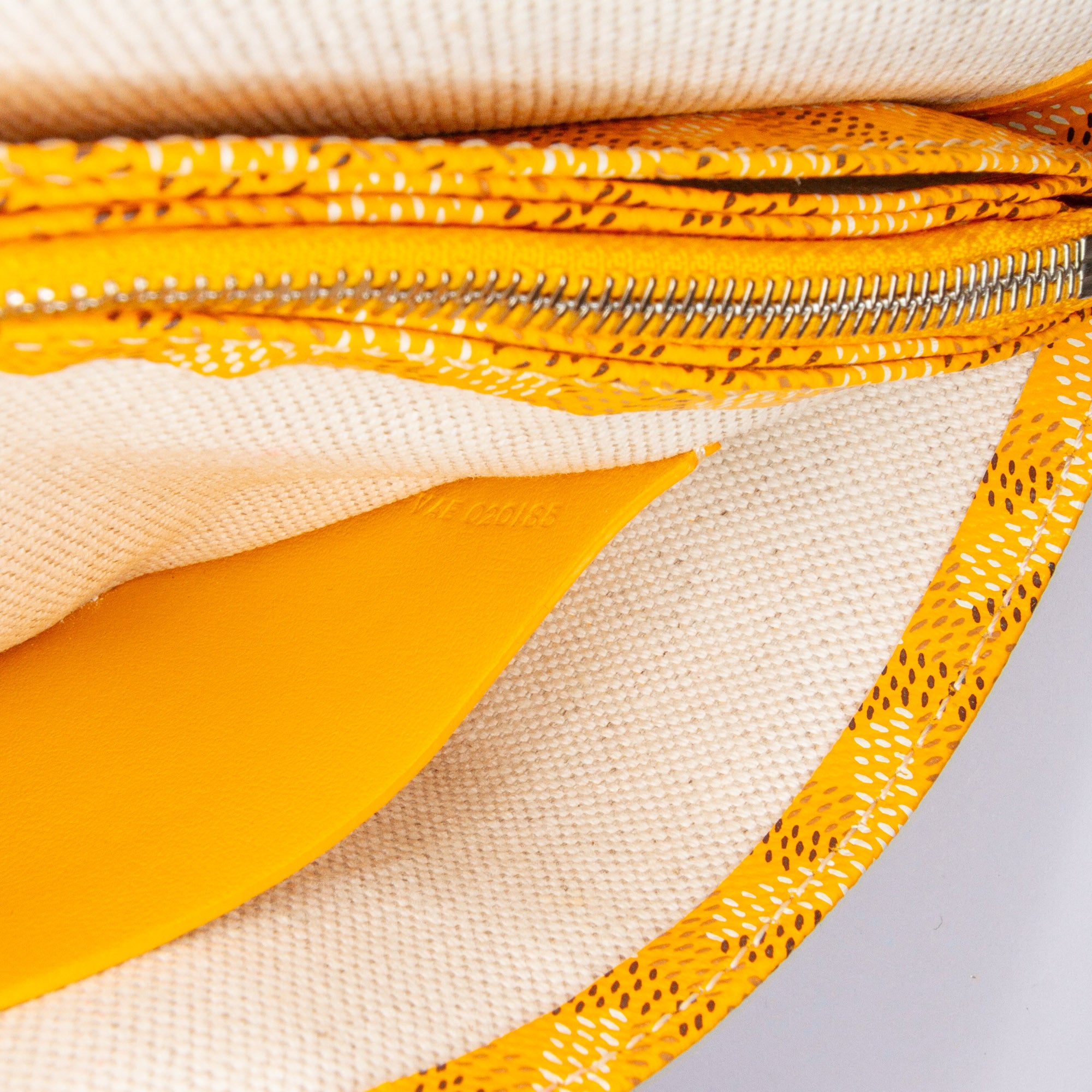 Goyard | Pre-Owned Goyardine Plumet Pocket Wallet | Yellow