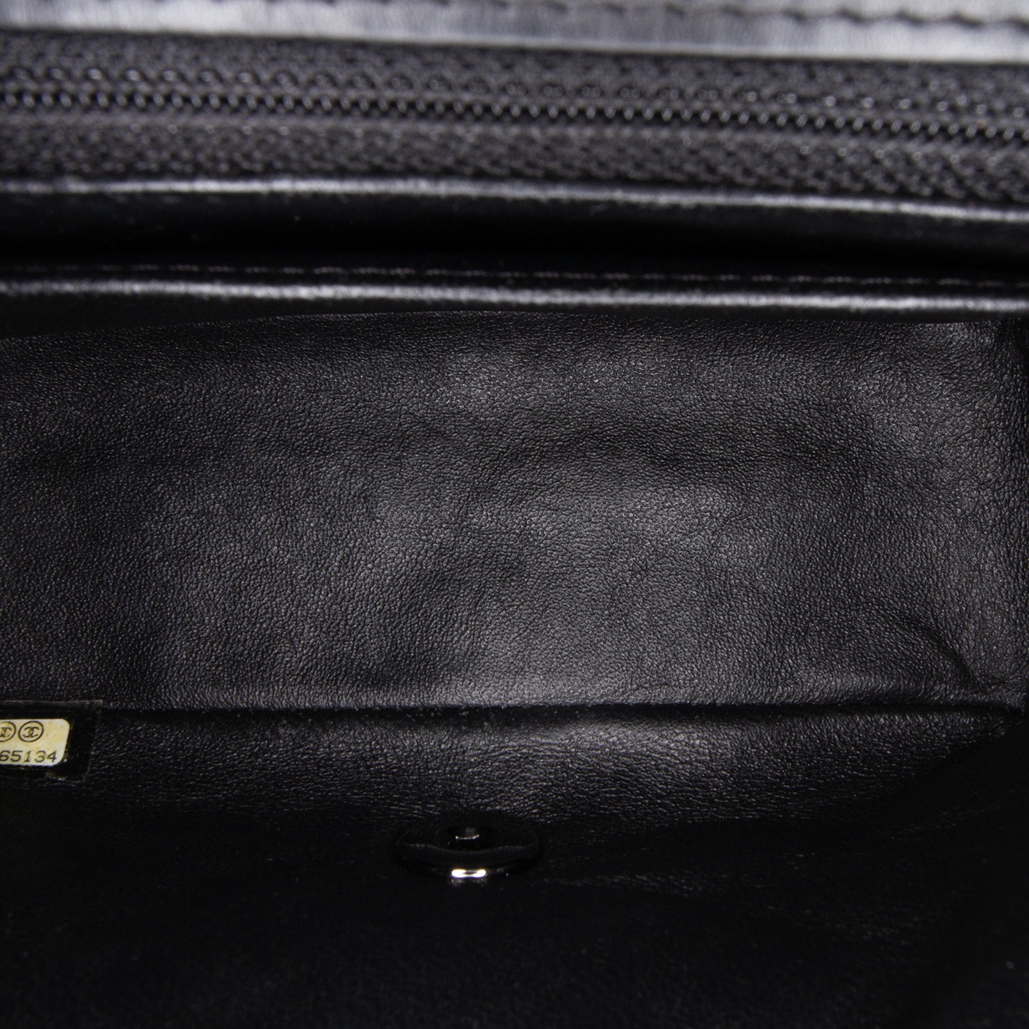 Chanel | Pre-Owned Mini Square Classic Patent Single Flap - VI | Black