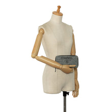 Chanel | Pre-Owned Tweed Deauville Continental Wallet | Gray