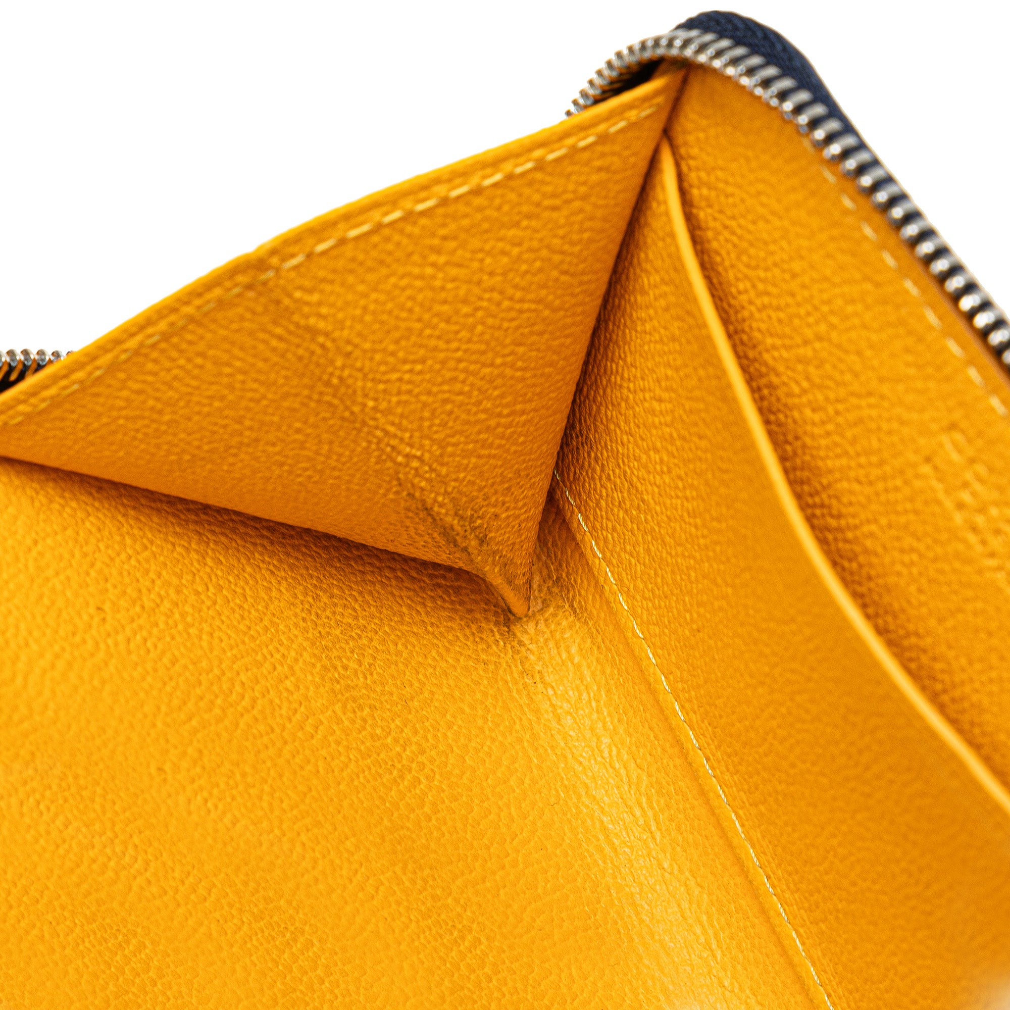 Goyard | Pre-Owned Goyardine Matignon PM | Black