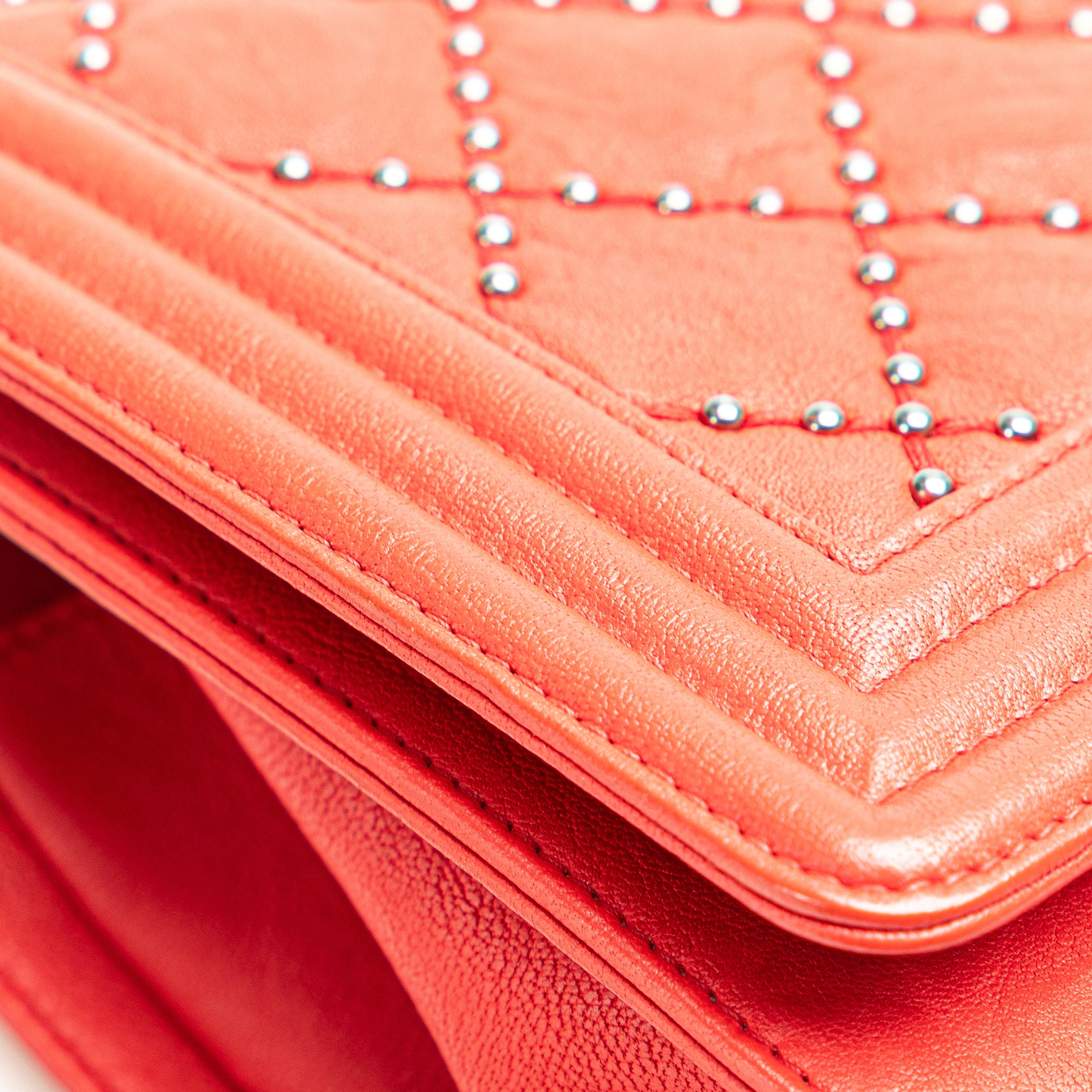 Chanel | Pre-Owned Old Medium Quilted Crumpled Calfskin Studded Boy Flap | Red