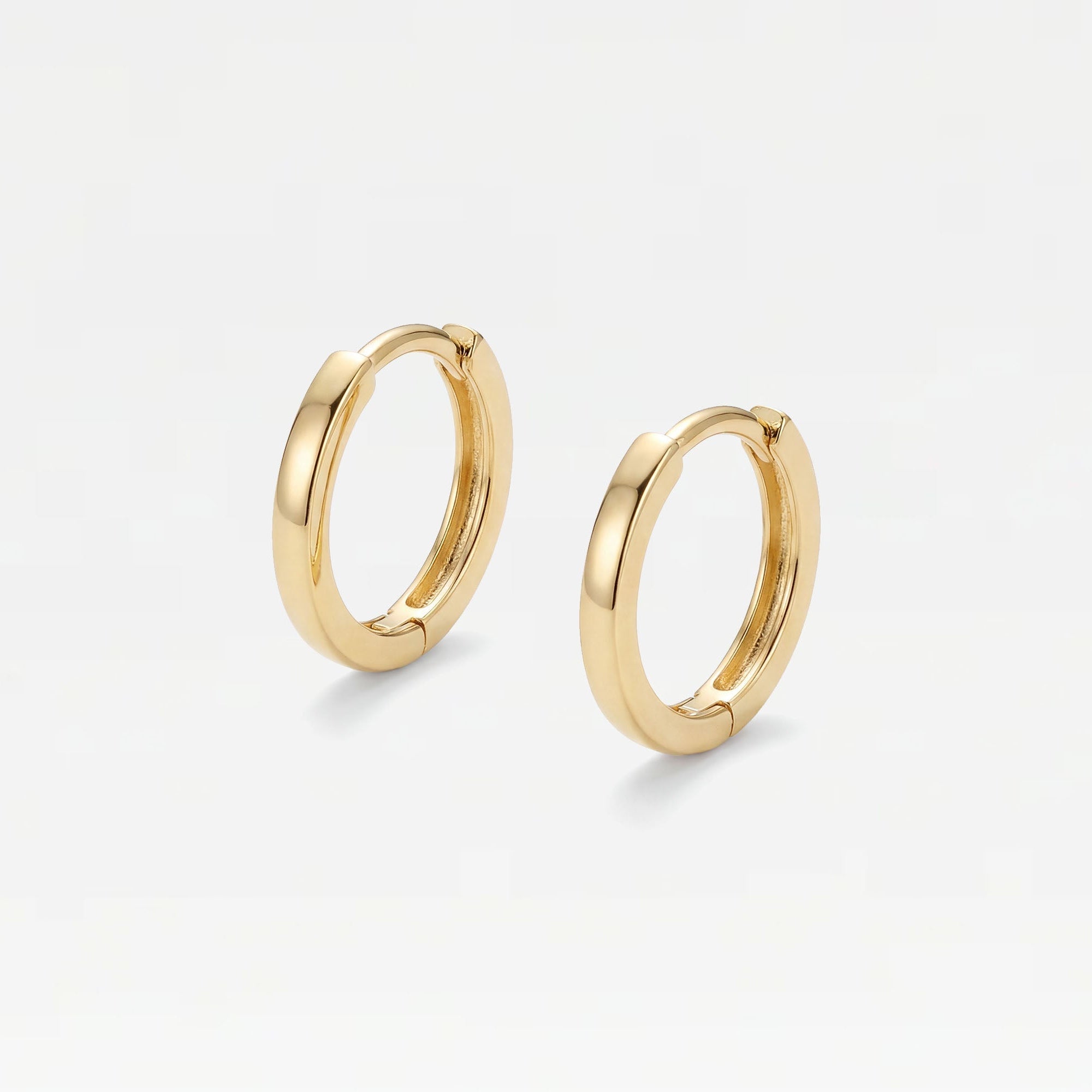 The Essential Huggie Hoops | Gold Vermeil