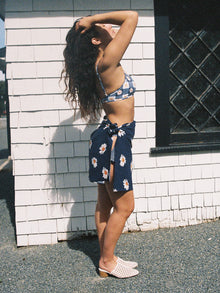 Mel Wrap | Navy Daisy