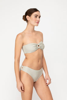 Ames Bottom | Oyster