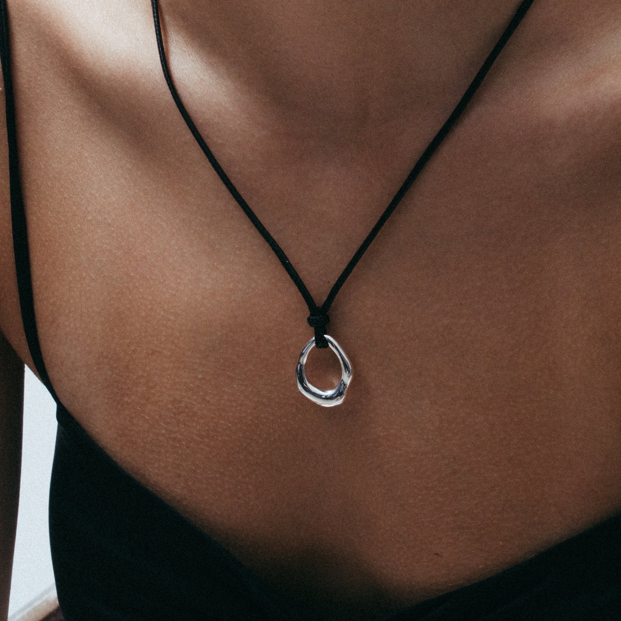 THE DAIA CORD PENDANT NECKLACE - The M Jewelers